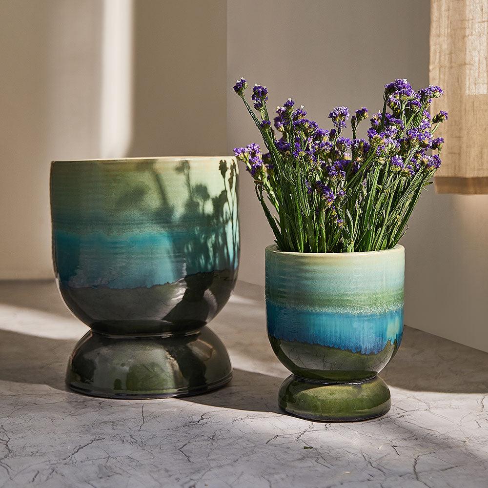 The Elm Tail Pot