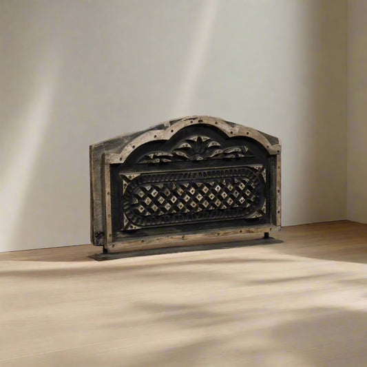The Reborn Relic Panel with Stand - TESU