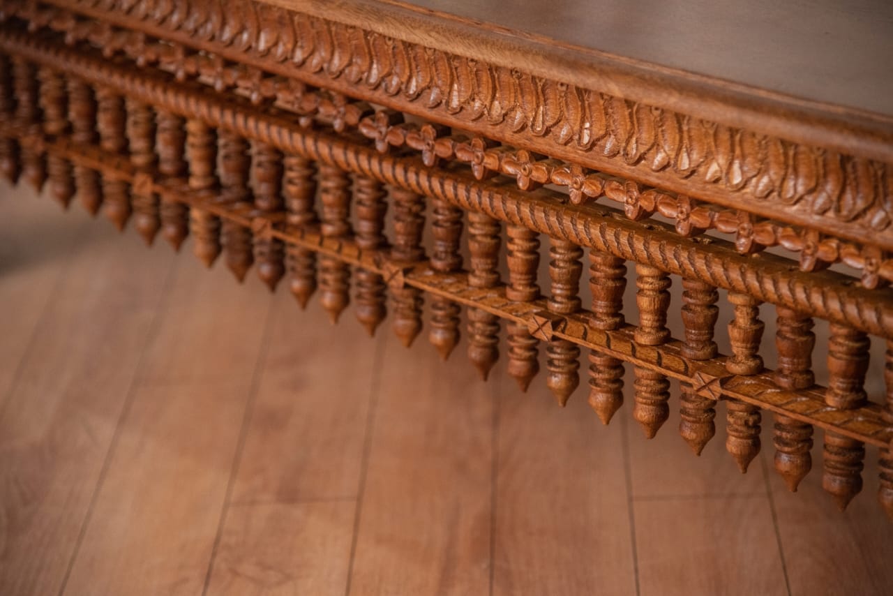 The Royal Heritage Coffee Table is a true testament to traditional craftsmanship, adding a regal and timeless charm to any living space.
