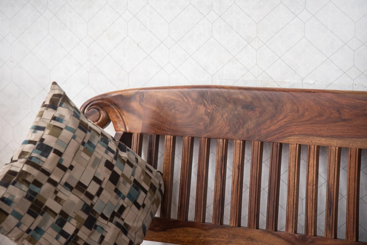 Ideal for your living room, hallway, or patio, this vintage-inspired bench offers both style and comfort.&nbsp; 