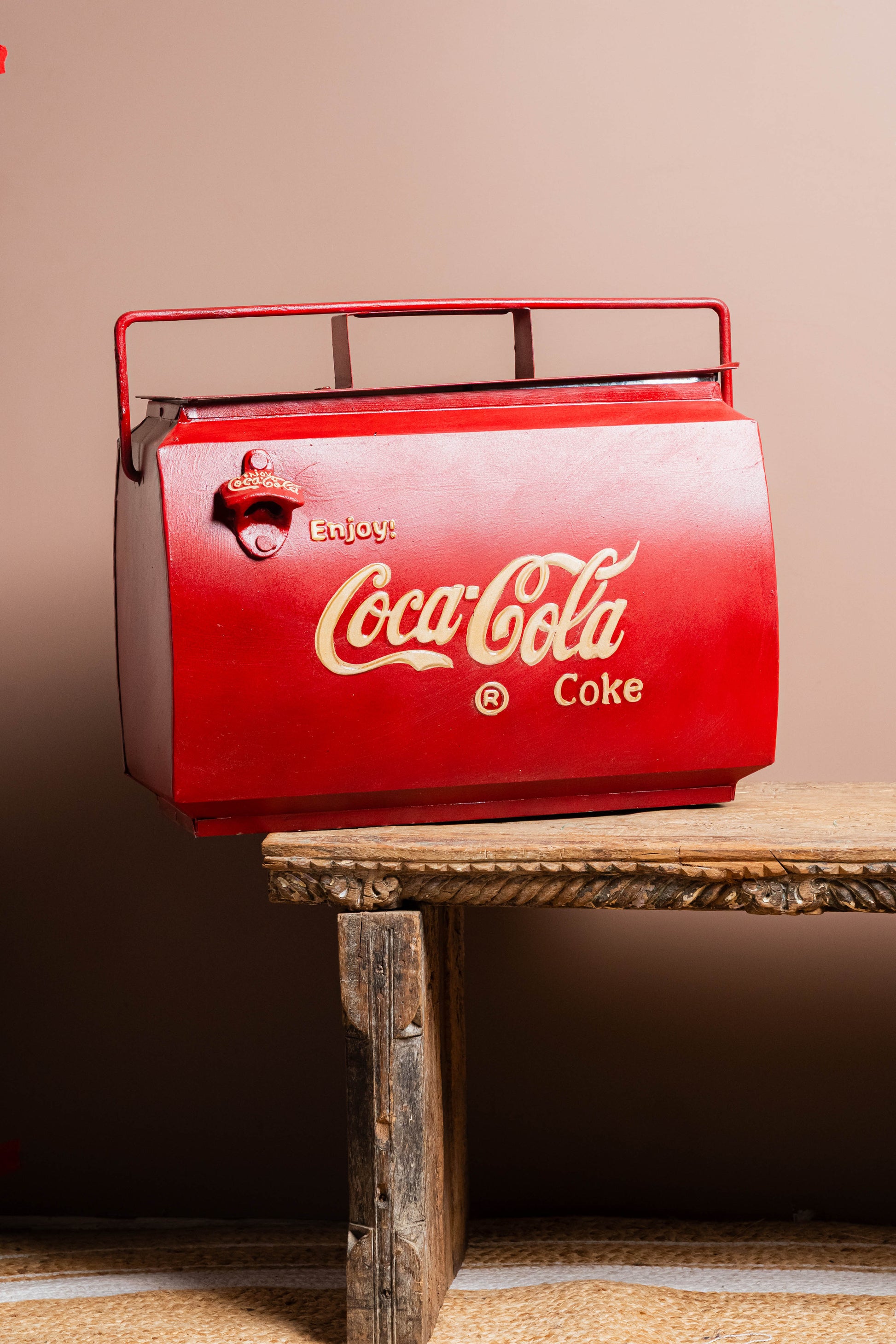 This stunning vintage-style Coca-Cola box is the perfect blend of nostalgia and utility. 