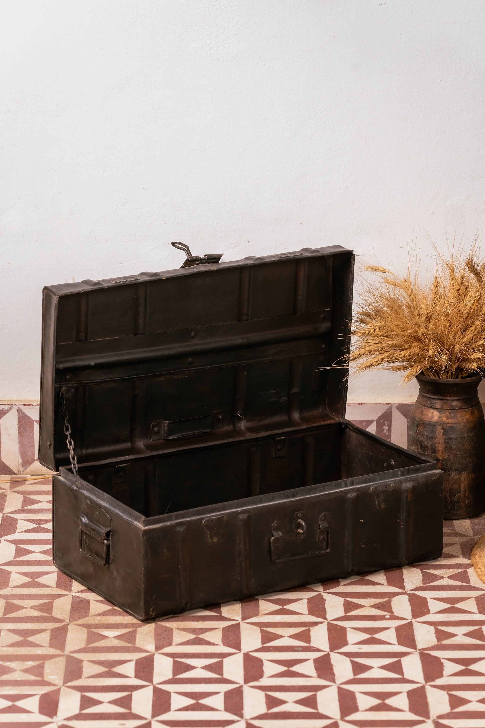 Vintage Iron Black Storage Box - TESU