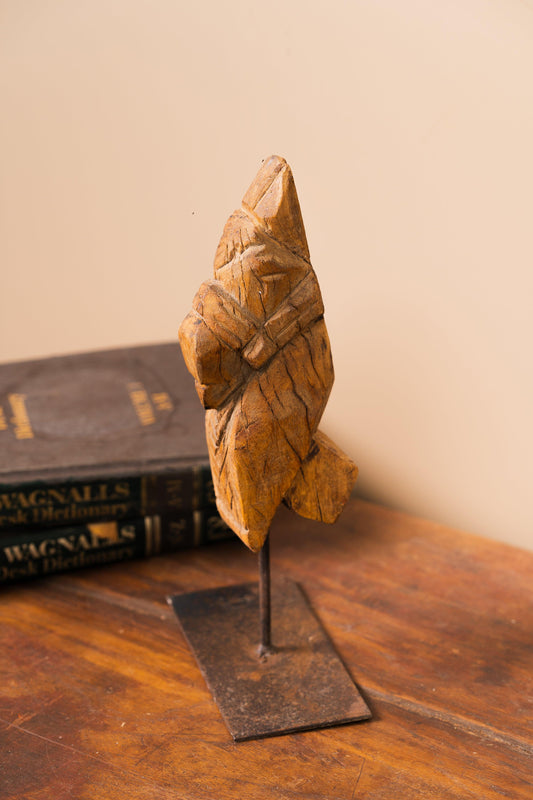 Wooden Horse on Iron Stand - Design 5 - TESU