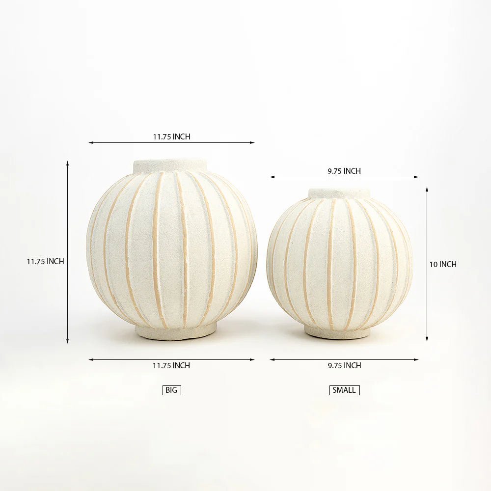 Aavya Terracotta Duo - Set of 2 - TesuVases