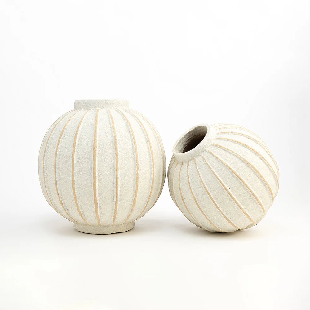 Aavya Terracotta Duo - Set of 2 - TesuVases