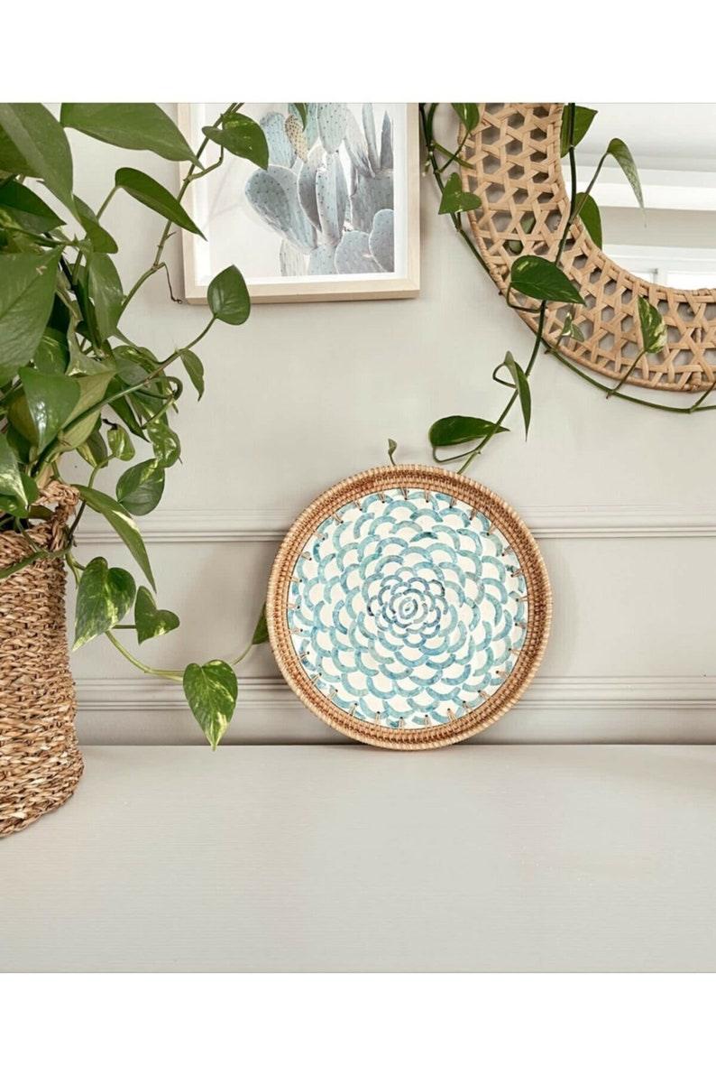 Abstract Designer Mother of Pearl Rattan Round Tray - TesuServing Tray
