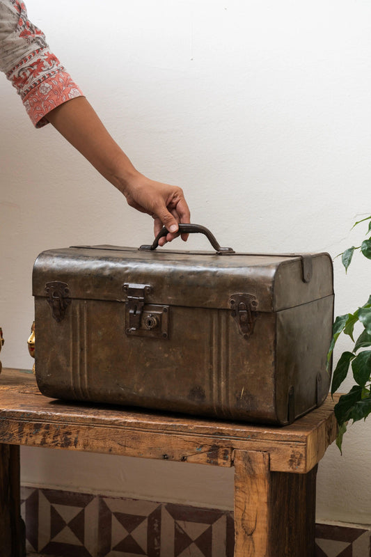 Antique Iron Casket - TesuHome Decor