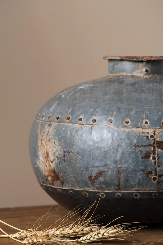 Antique Iron Grey Pot - TesuHome & Kitchen