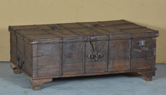 Antique Wooden Coffee Table - TesuTable