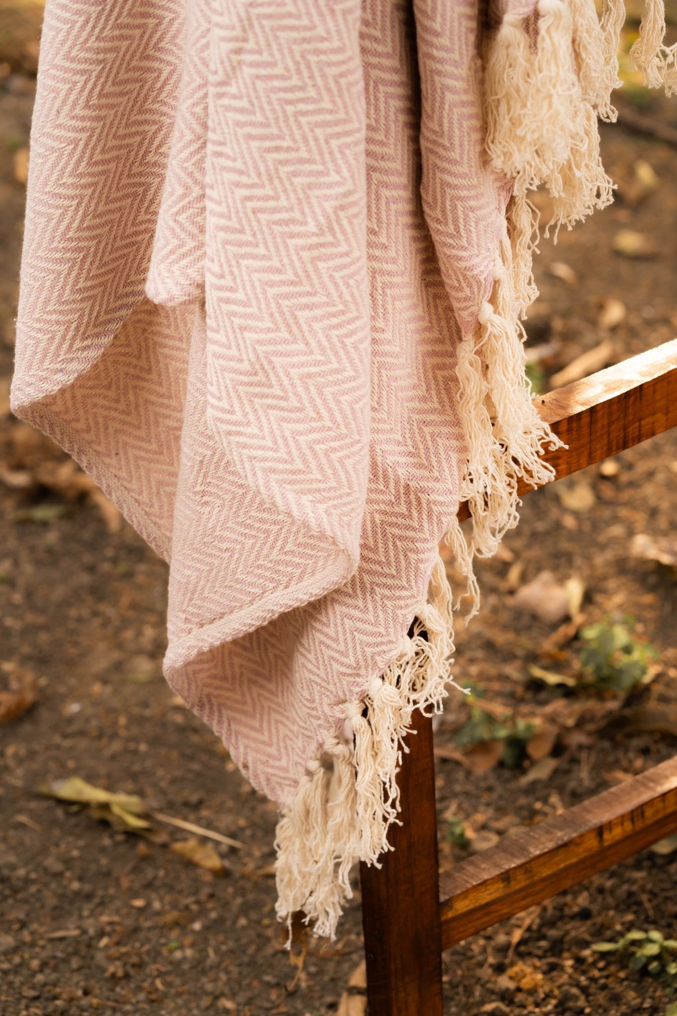 Beige Zigzag Throw - TesuThrows