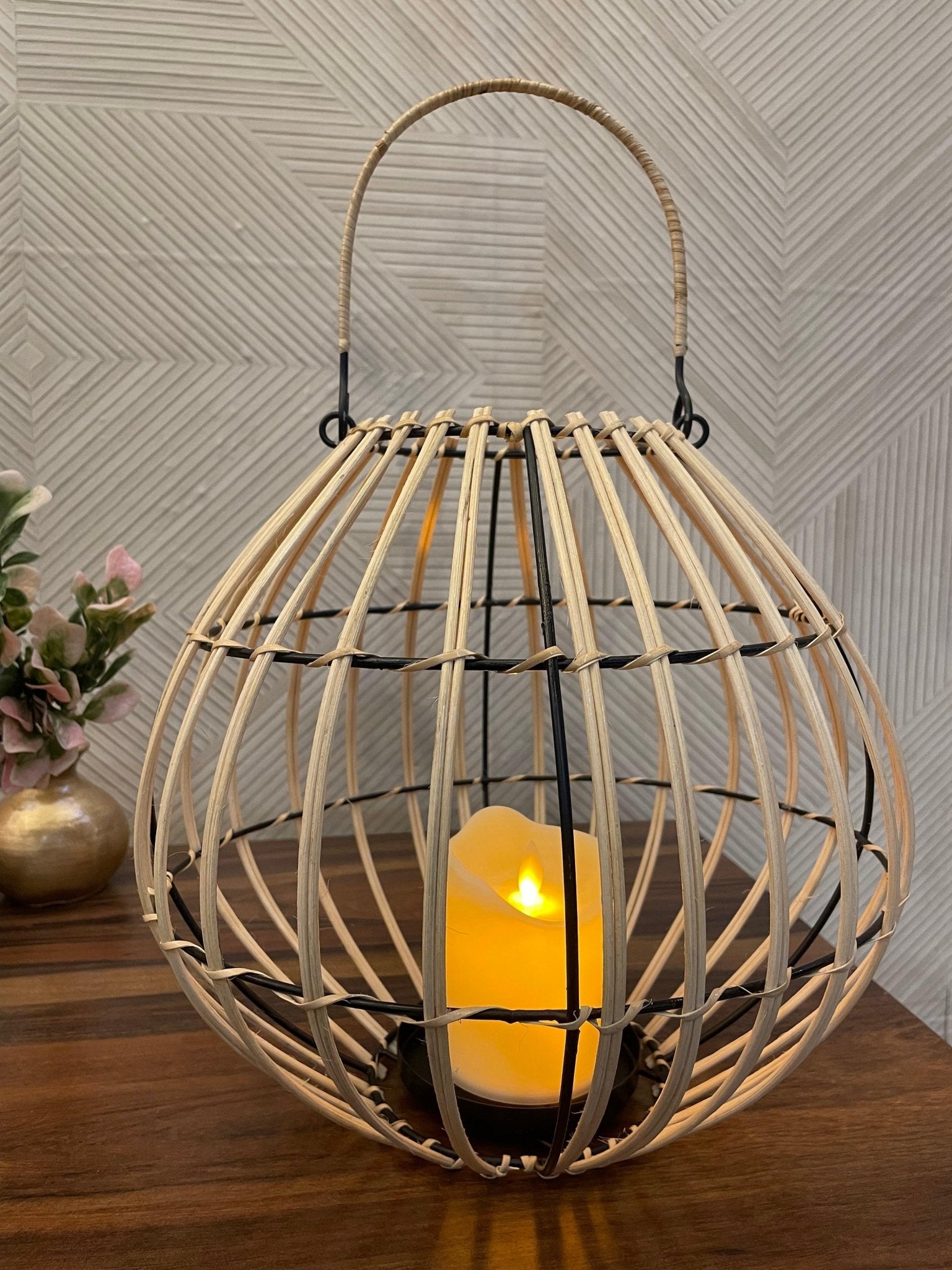 Black & Neutral Round Rattan Lantern - TesuTable Lamp