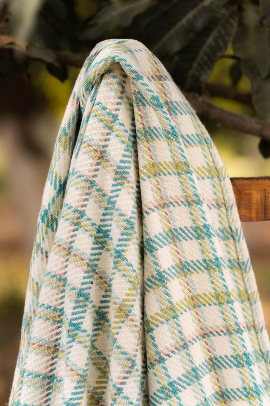 Cottage Checks Throw - TesuThrows