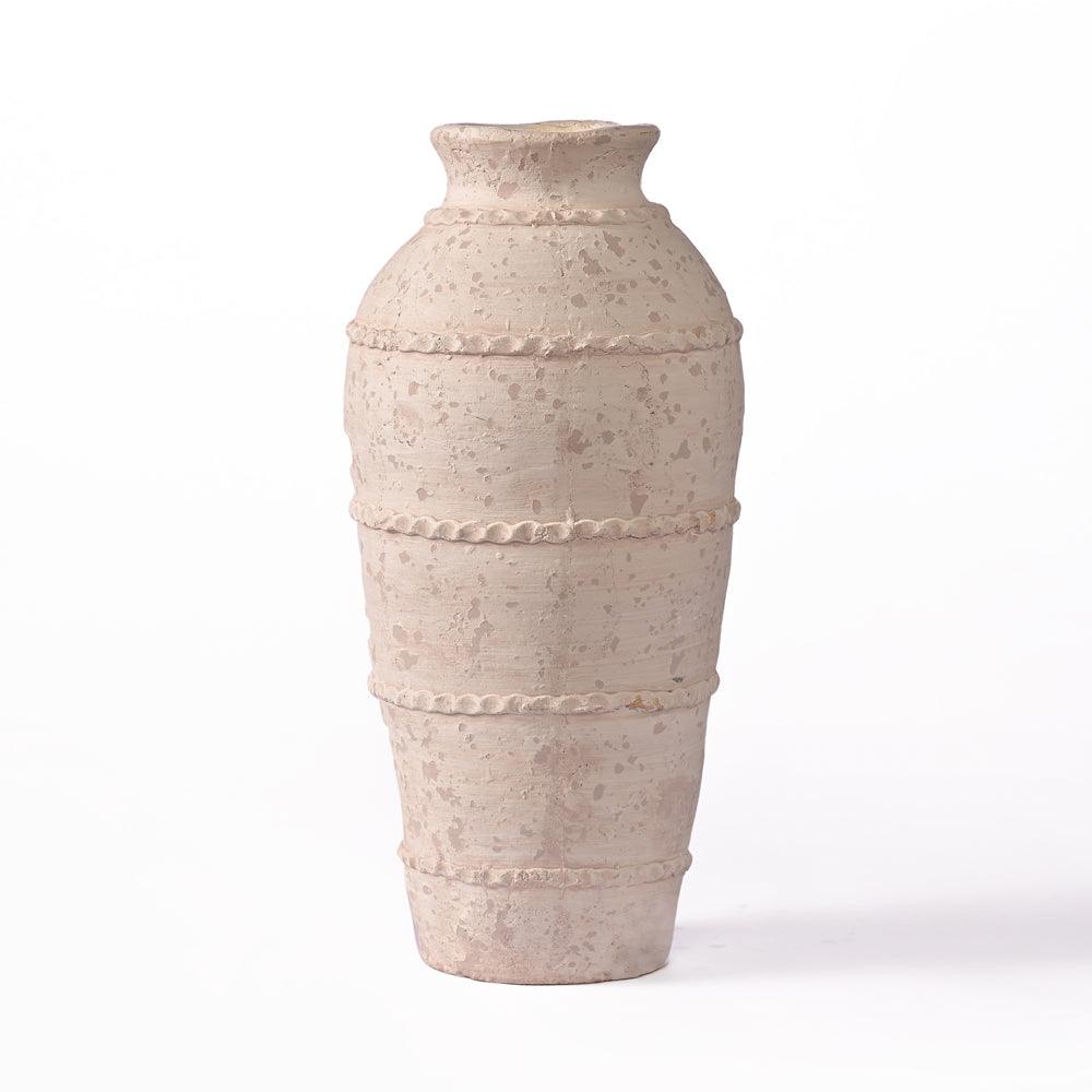 Bring home Earthen Terracotta pots bring an organic, earthy aesthetic that’s hard to replicate with other materials. Their warm tones complement both modern and traditional spaces, making them versatile for any home or garden. 