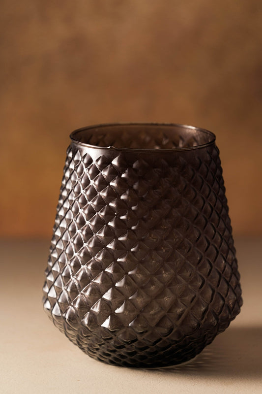 Genda Saaj Elegance Vase showing premium glass construction and sophisticated silhouette