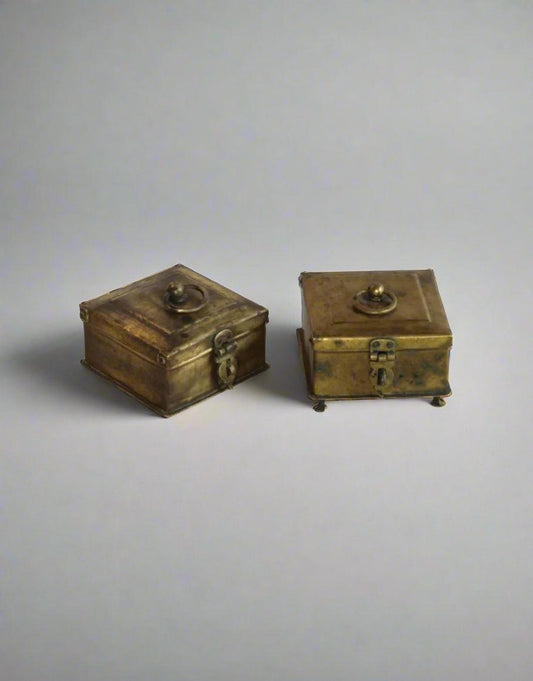 Handcrafted Brass Eternity Box - Premium Storage Decor - TesuBrass Storage Box