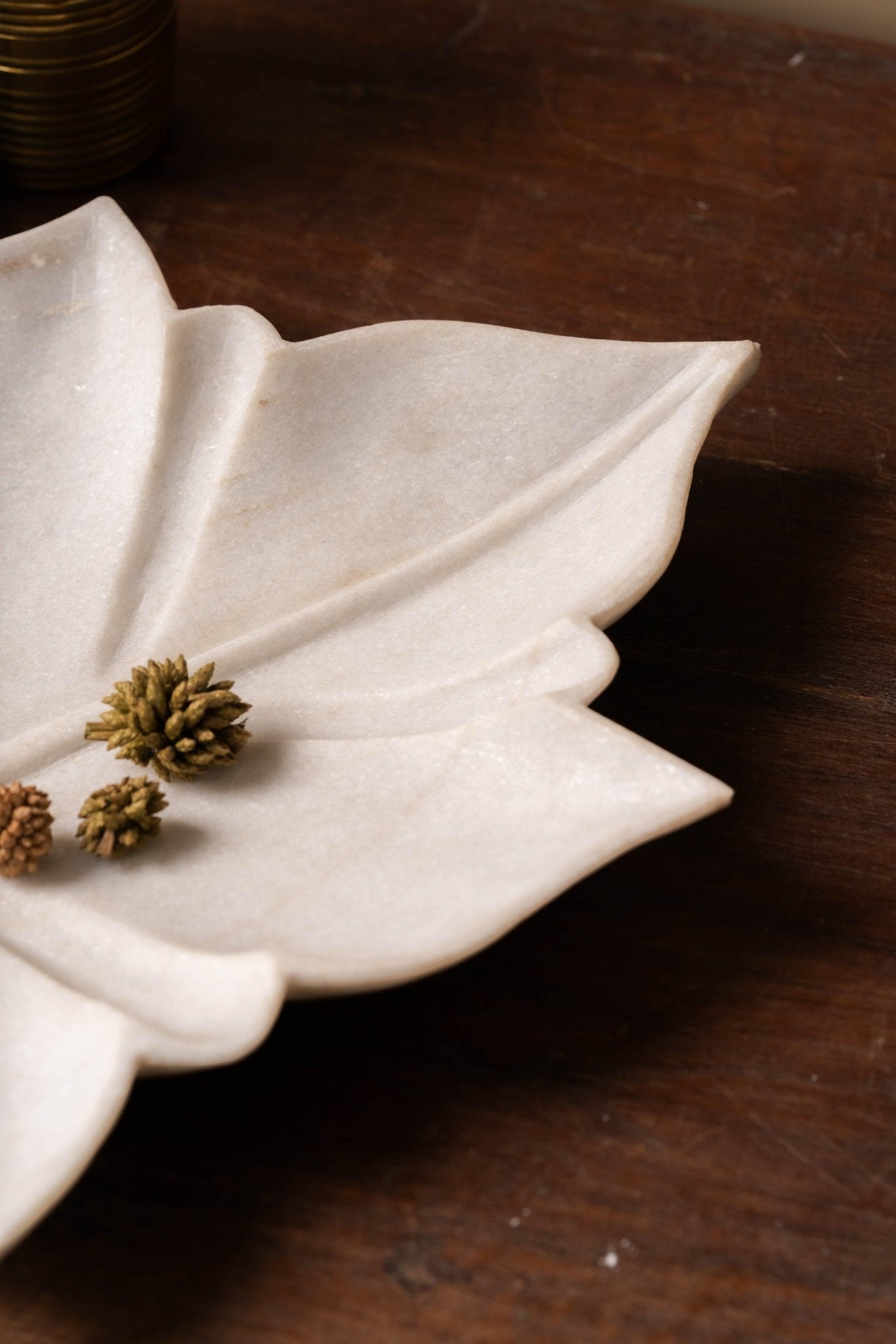 Handcrafted Leaf Marble Plate - TesuServeware