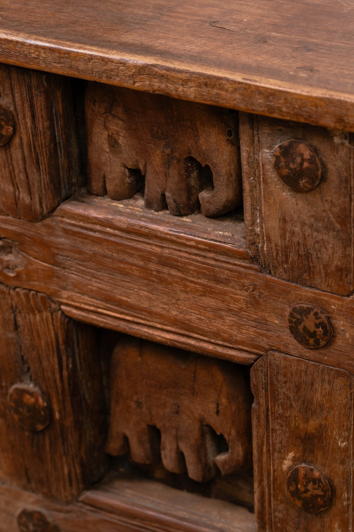 Heritage Elephant Carved Console Table - Handcrafted Vintage Teak Wood Furniture - TesuConsole Table