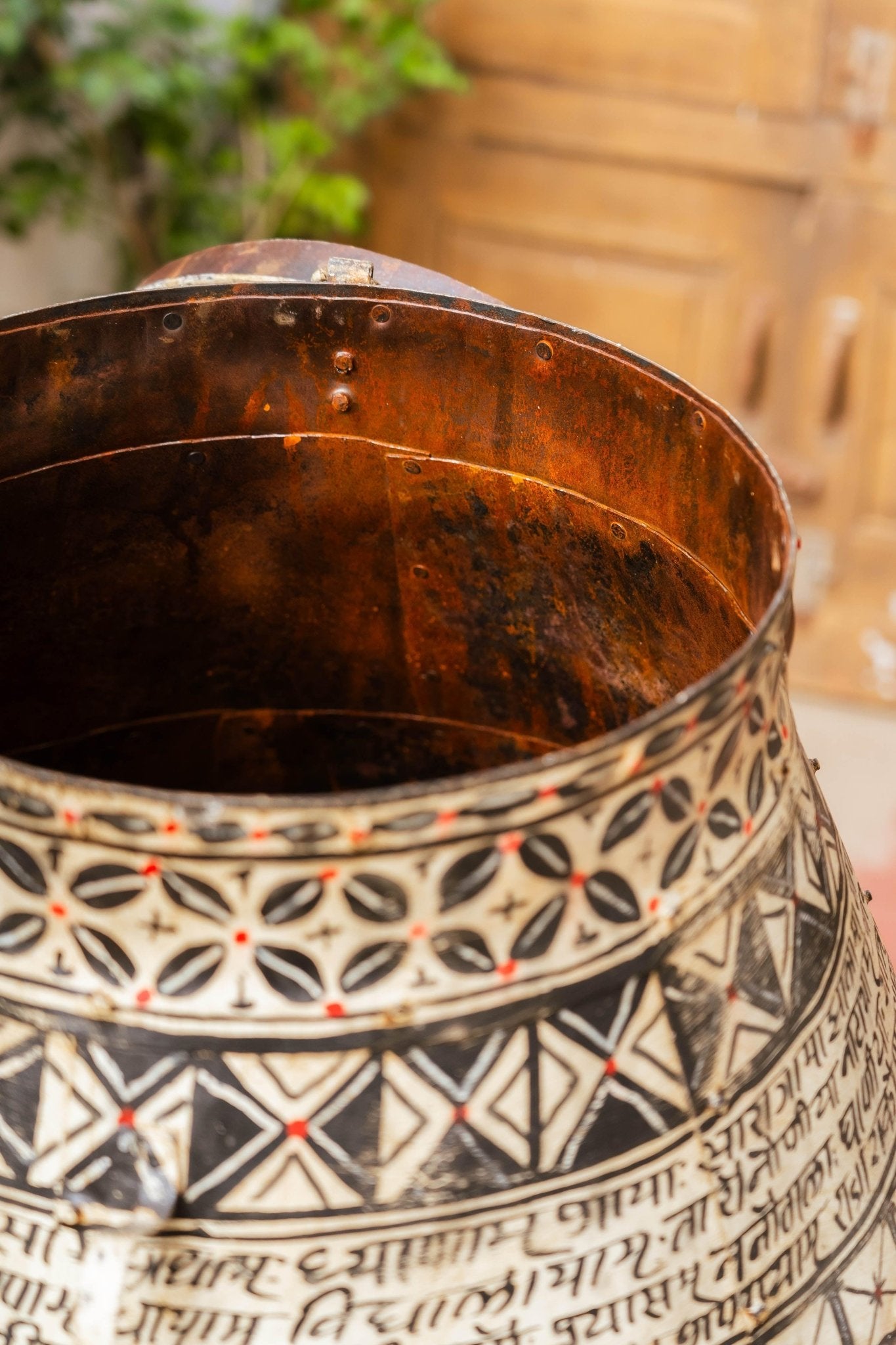 Heritage Handpainted Iron Vessels - Set of 3 - TesuHome & Kitchen