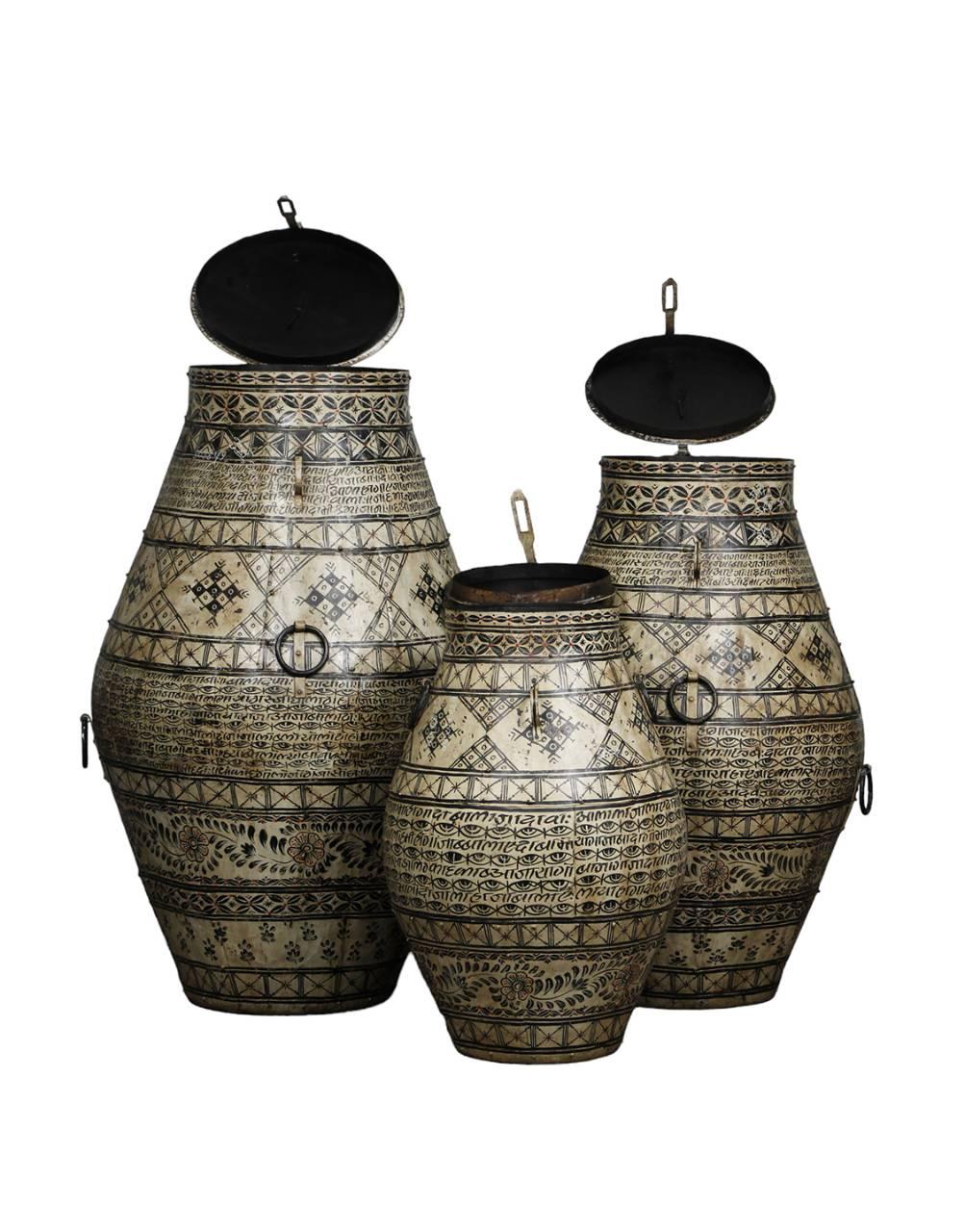 Heritage Handpainted Iron Vessels - Set of 3 - TesuHome & Kitchen