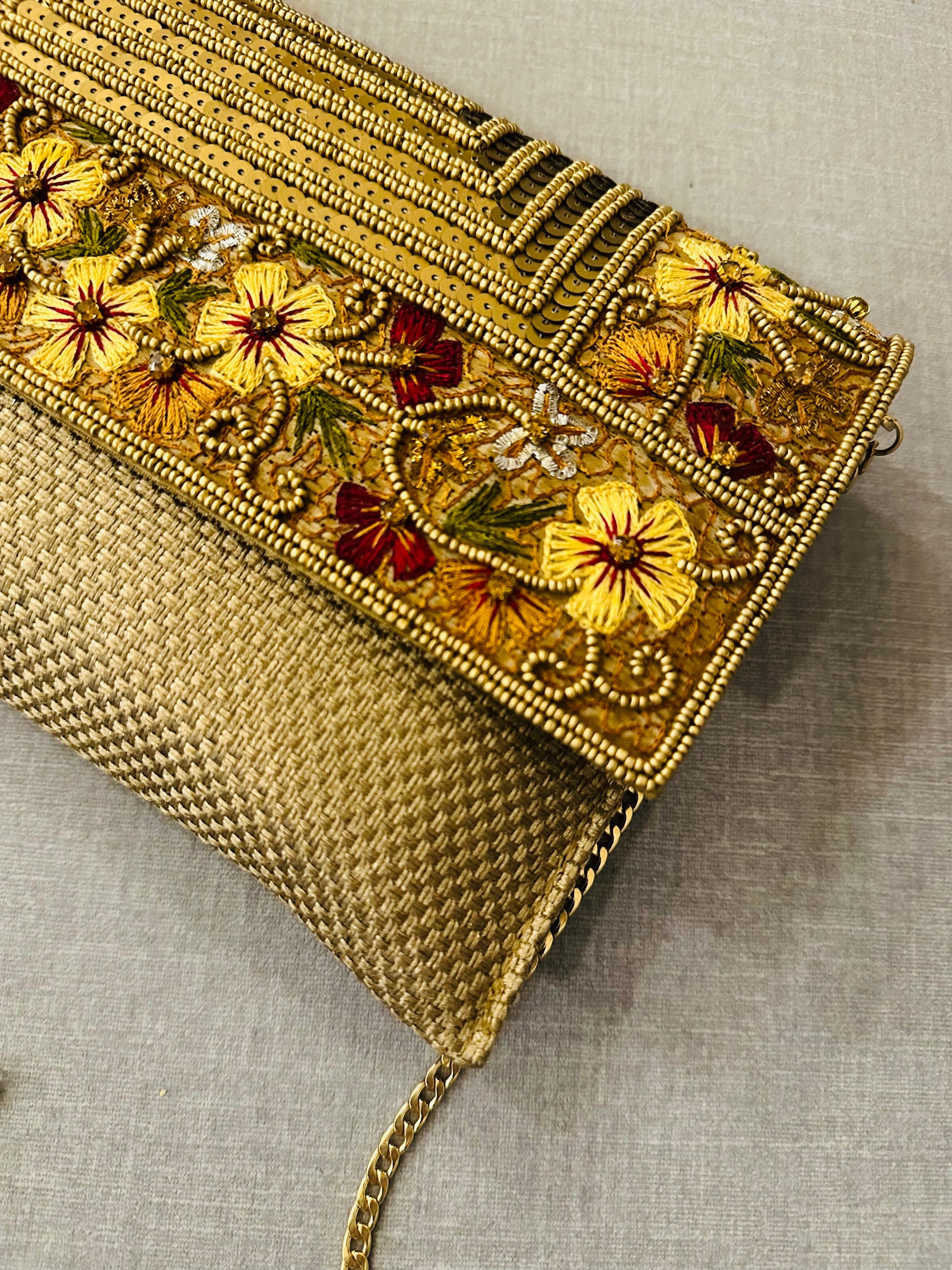  Casual dress purse, Cocktail saris clutch, Detachable metal chain clutch, Elaborate embroidery, Handcrafted clutch, Jute embroidery purse, Magnetic button closure purse, Zardozi clutch, Zardozi work accessory, Zipped pocket clutch,TESU