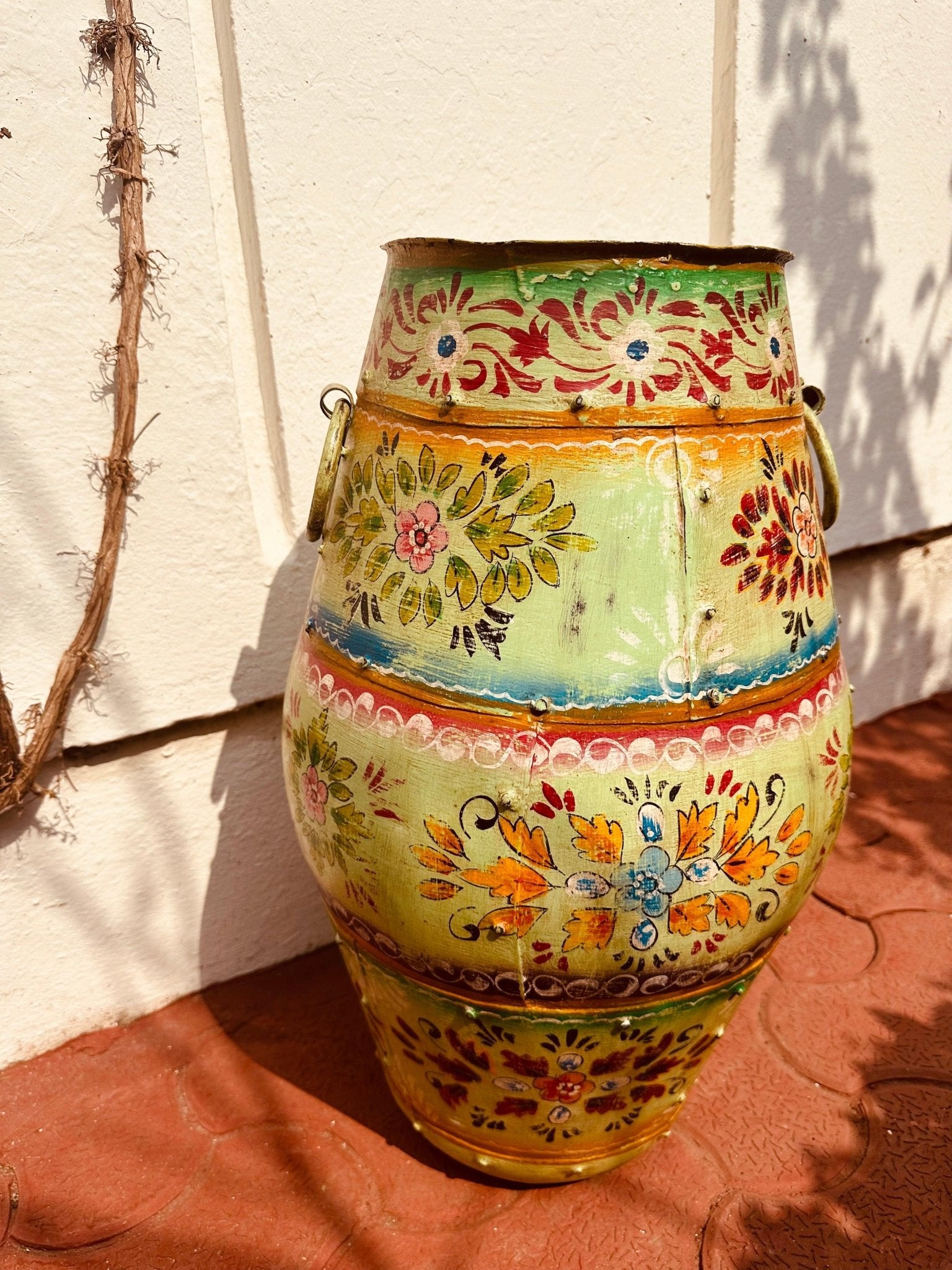 Iron Painted Planter - Floral - TesuHome Decor