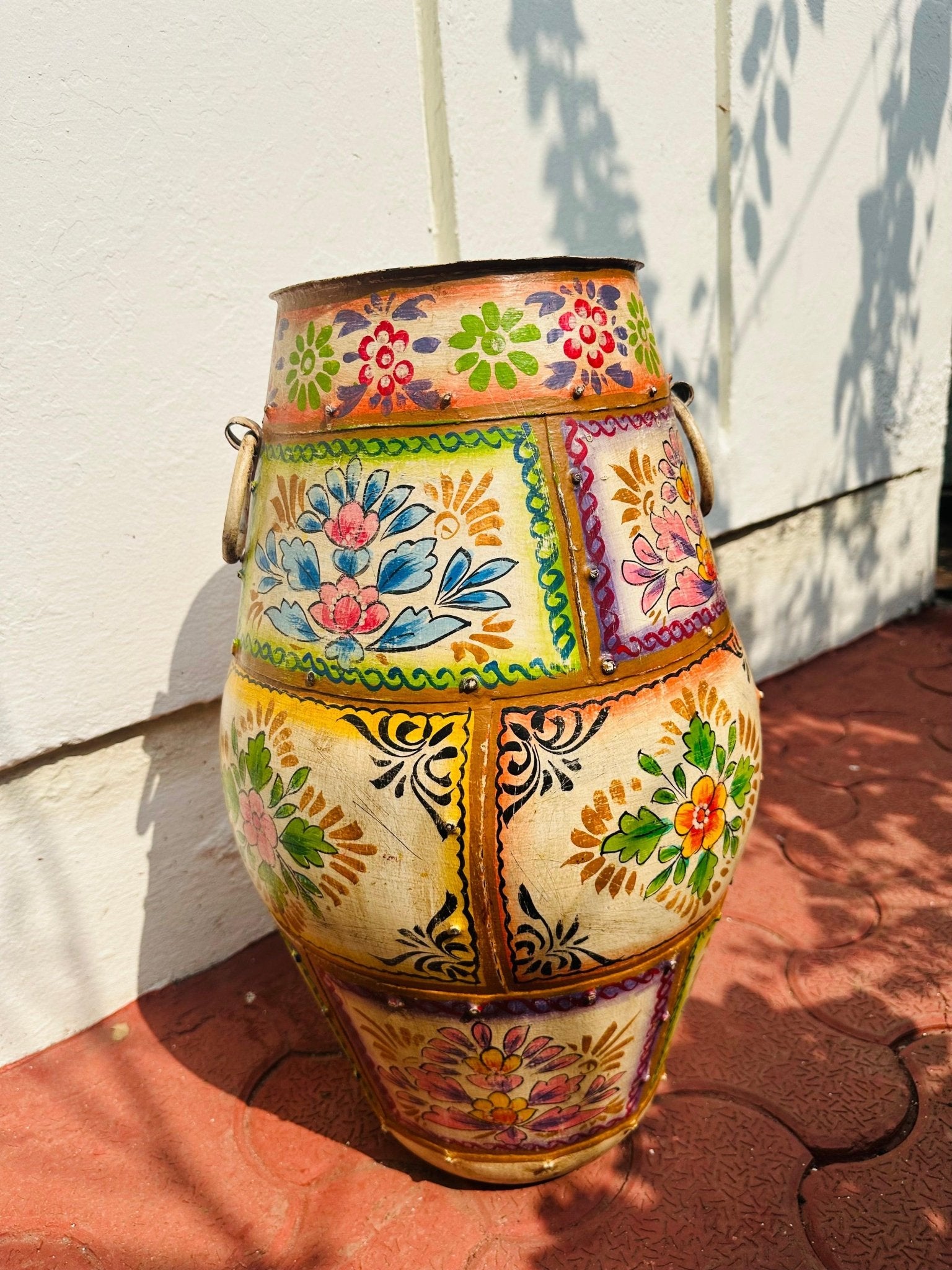 Iron Painted Planter - Floral - TesuHome Decor