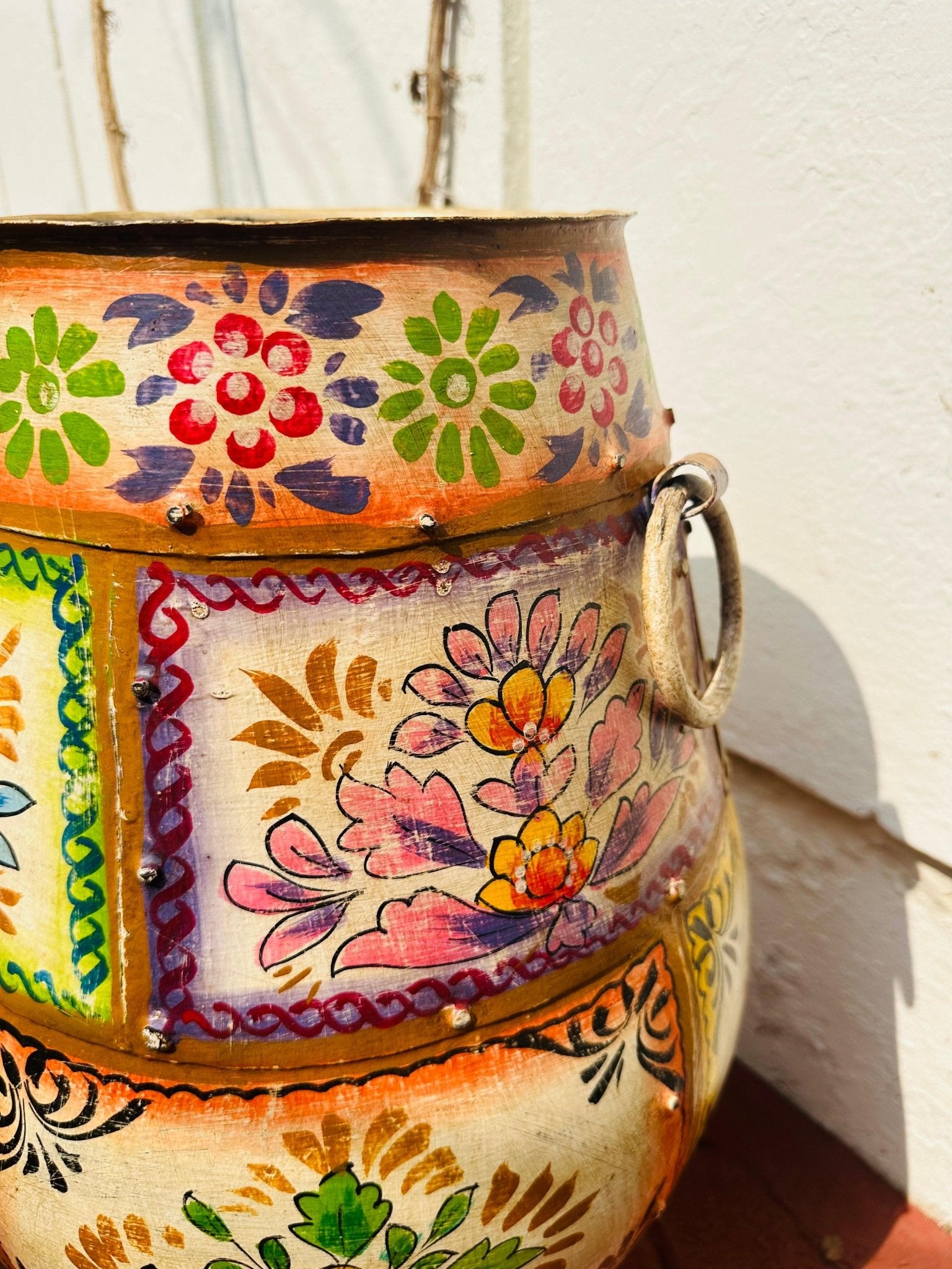 Iron Painted Planter - Floral - TesuHome Decor
