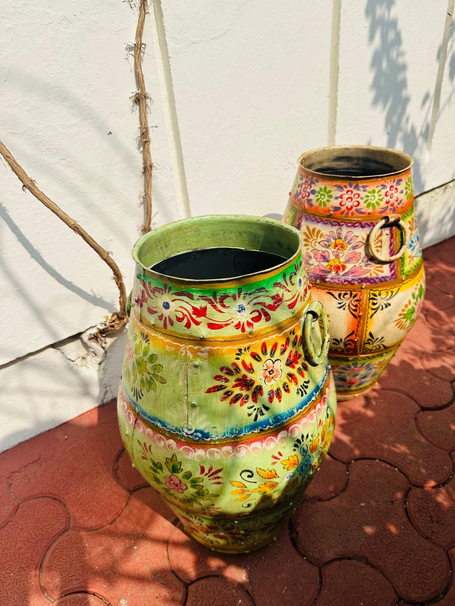 Iron Painted Planter - Floral - TesuHome Decor