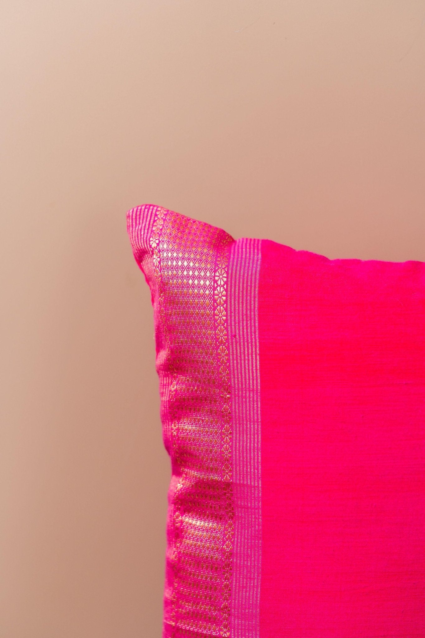 Magenta Gold Luxe Series Cushion Covers - TesuCushion Covers