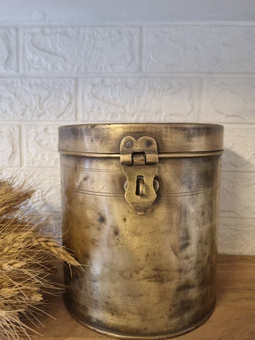 Rooted in traditional craftsmanship, the Pracheen Tall Brass Storage Box is crafted from durable brass and finished in a warm, aged patina.