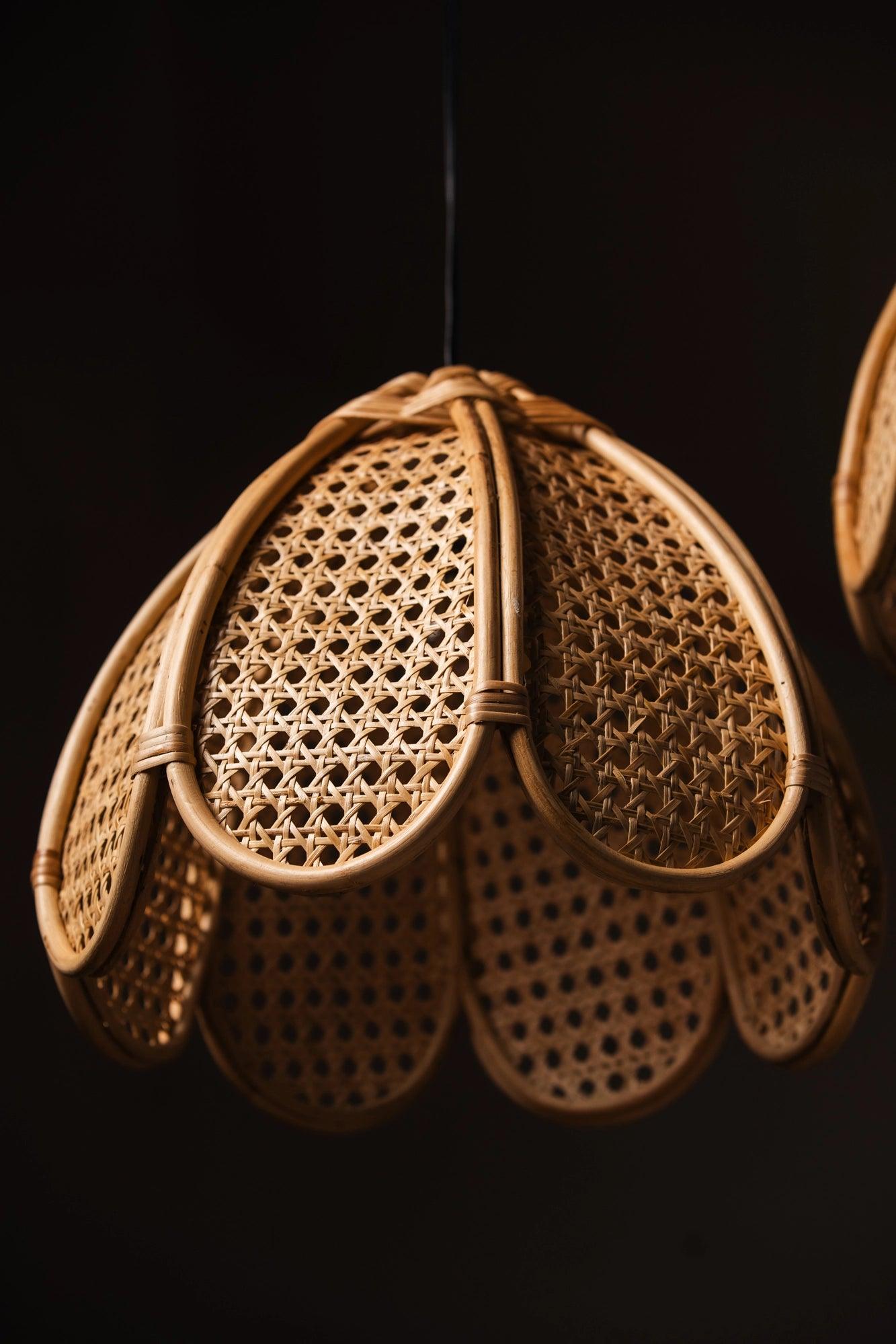 Rattan Flower Shaped Lampshade - TesuPendant Light