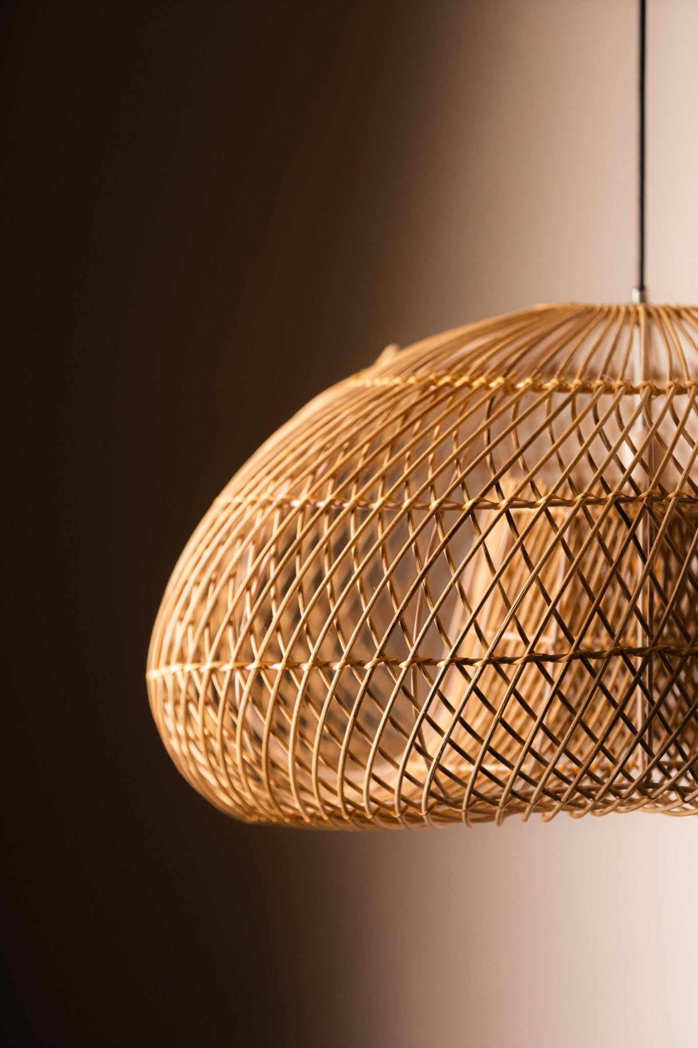 Rattan Pendant Wave Lampshade - TesuLampshade