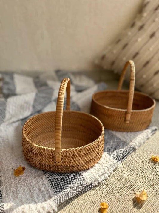 Rattan Picnic Basket With Handle - TesuBaskets