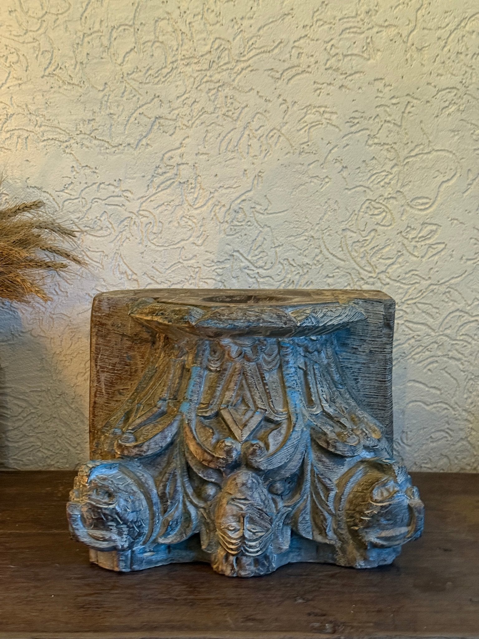 Royal Carved Pillar Candle Holder - Antique White with Turquoise Inlay - TesuHome Decor