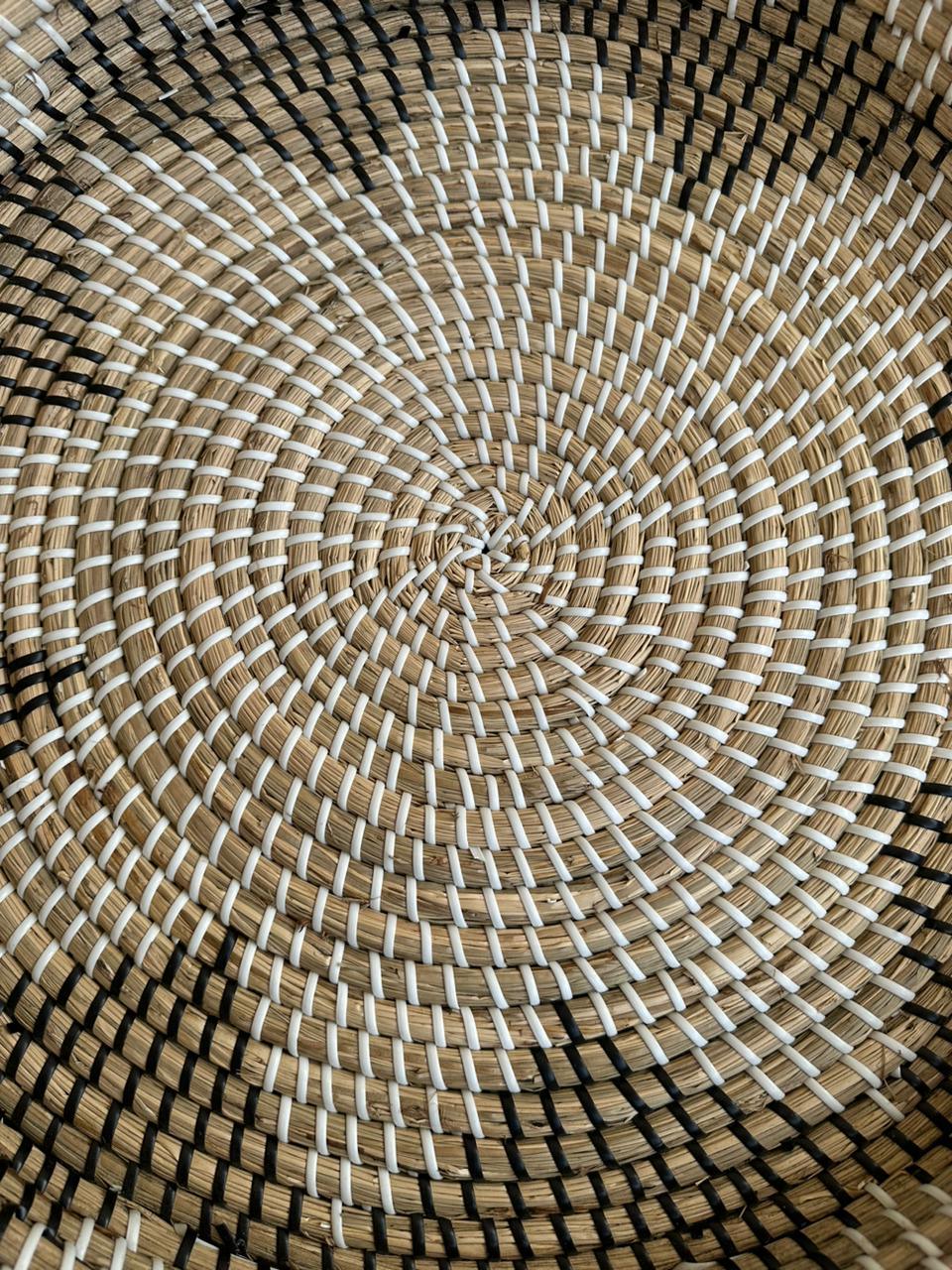 Seagrass and Rattan Round Table Tray - TesuTray