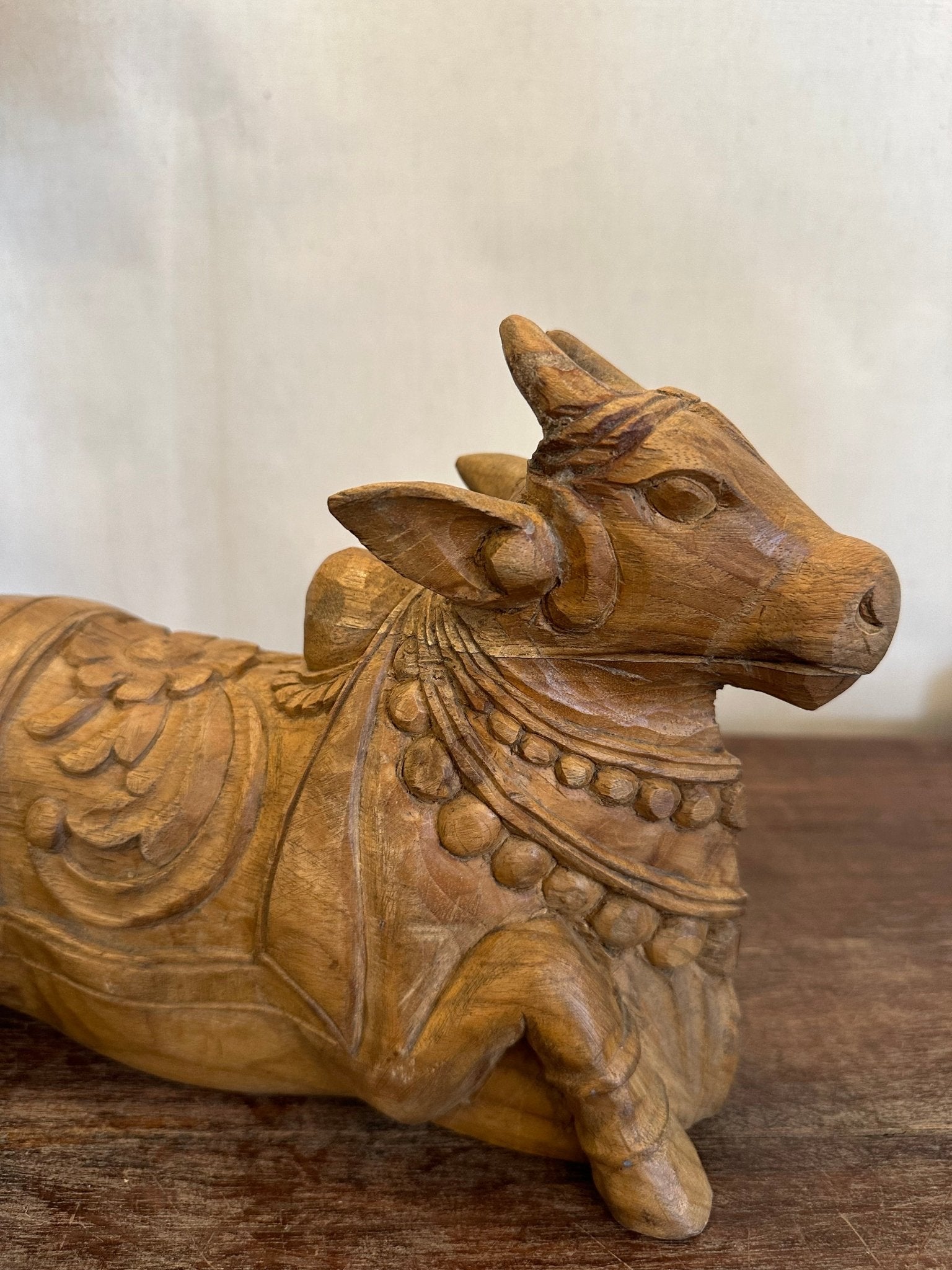 Teakwood Guardian Wooden Nandi - TesuHome Decor
