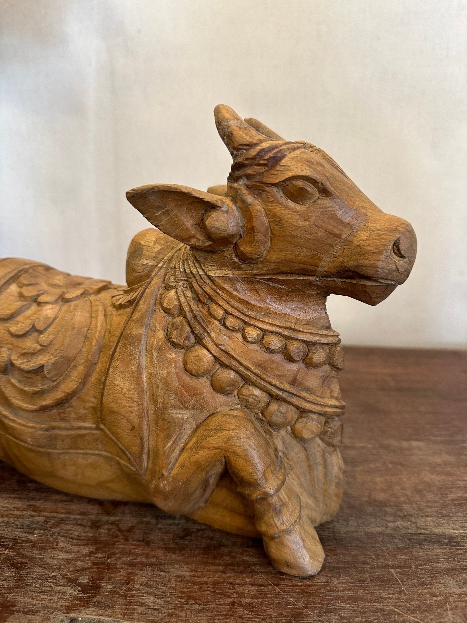 Teakwood Guardian Wooden Nandi - TesuHome Decor