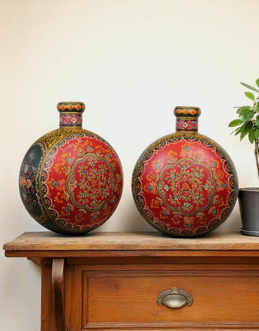 The Painted Iron Pot - TesuClay Pots