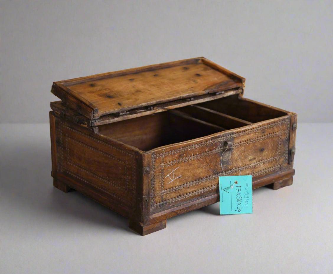 Timeless Trove Vintage Wooden Storage Box - TesuCabinets & Storage