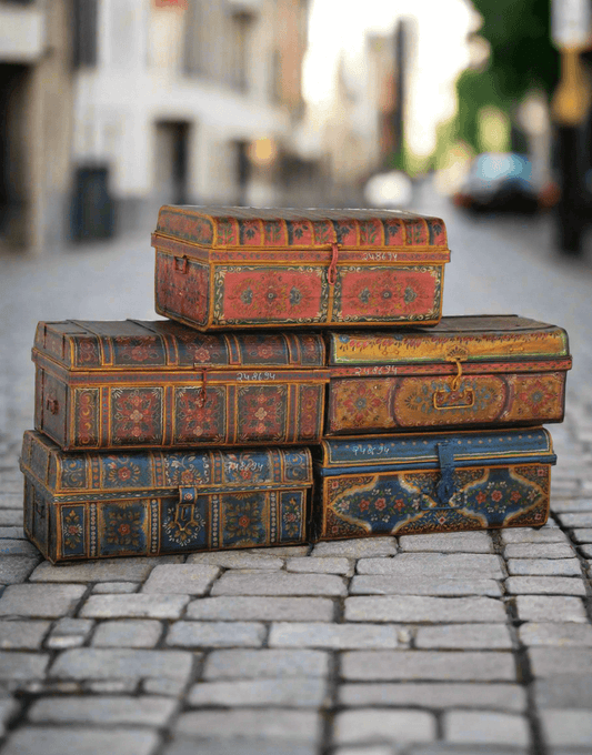 Vintage Antique Iron Trunk - TesuHome Decor