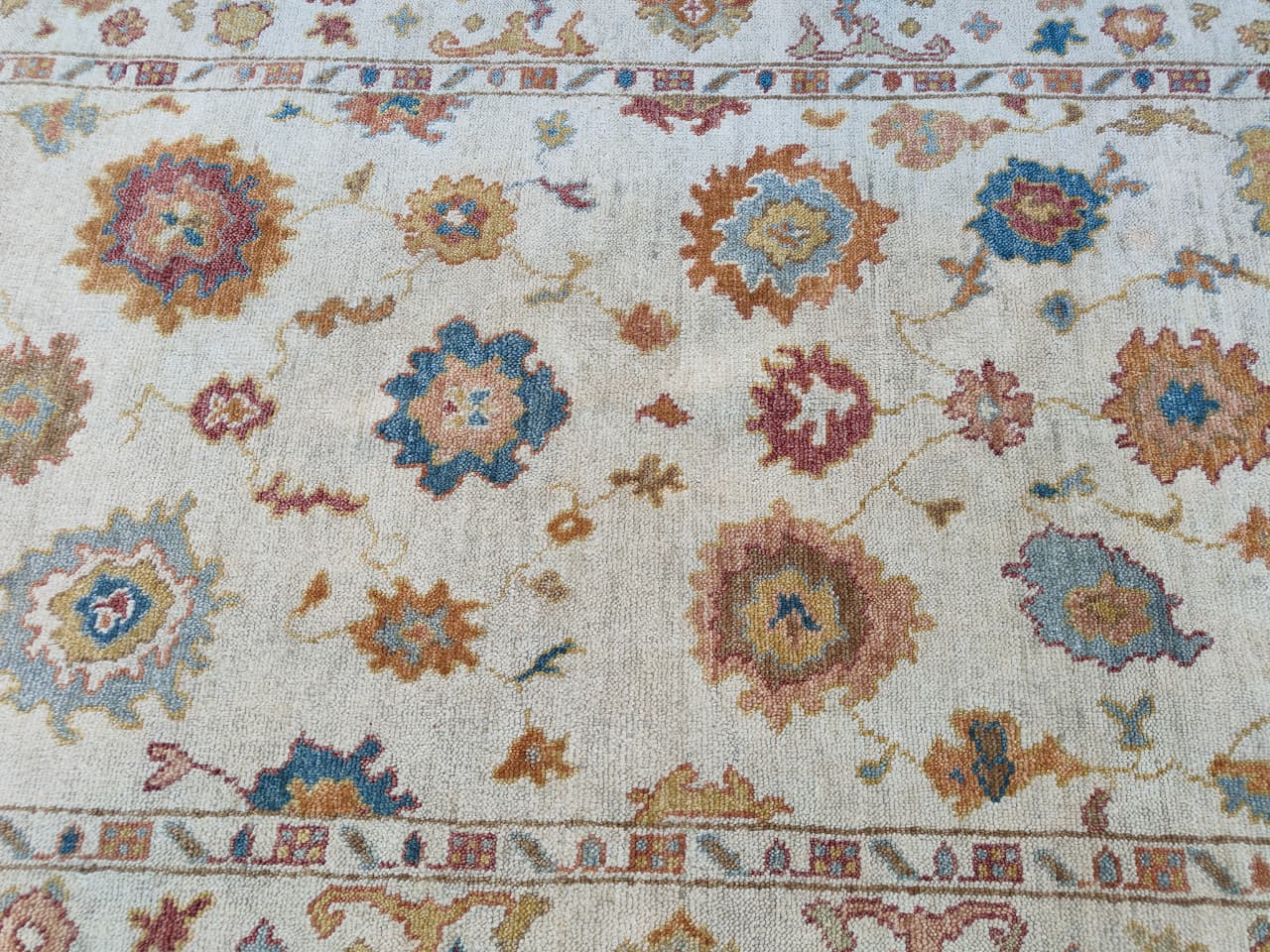 Vintage Floral Rug - Cream - TesuRugs