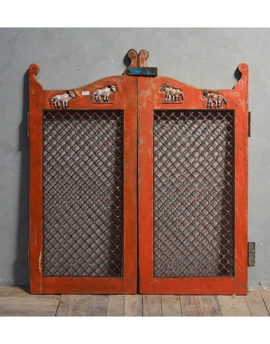 Vintage Ranch Dog Gate crafted from reclaimed wood, featuring a rustic farmhouse design.