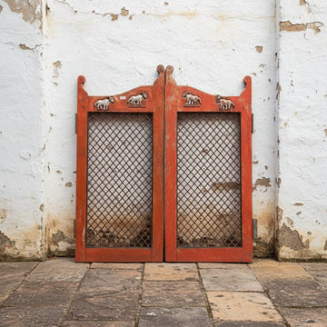 Vintage Ranch Dog Gate crafted from reclaimed wood, featuring a rustic farmhouse design.