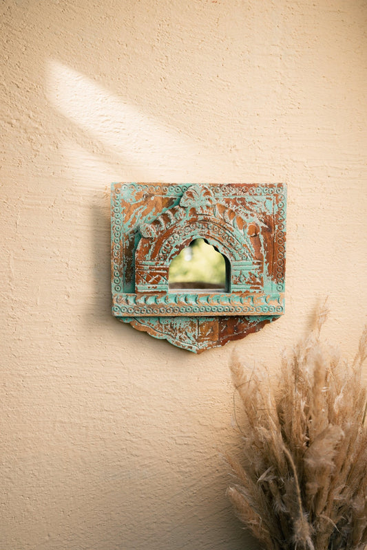 Vintage Wooden Carved Mirror - TesuMirror