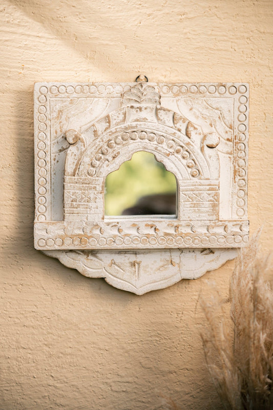 Vintage Wooden Carved Wall Mirror - TesuMirror