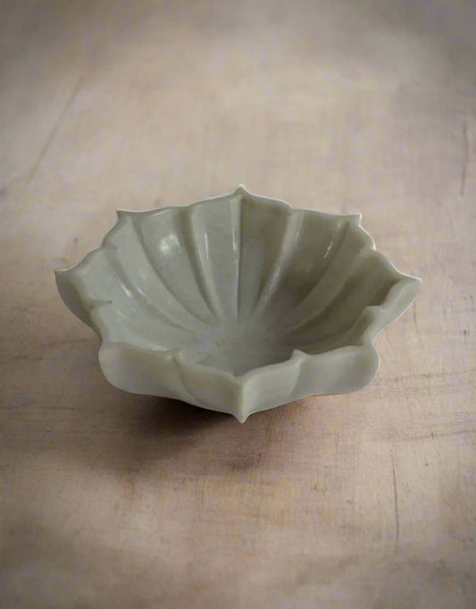 White Haven Sculpted Bowl - TesuHome & Kitchen