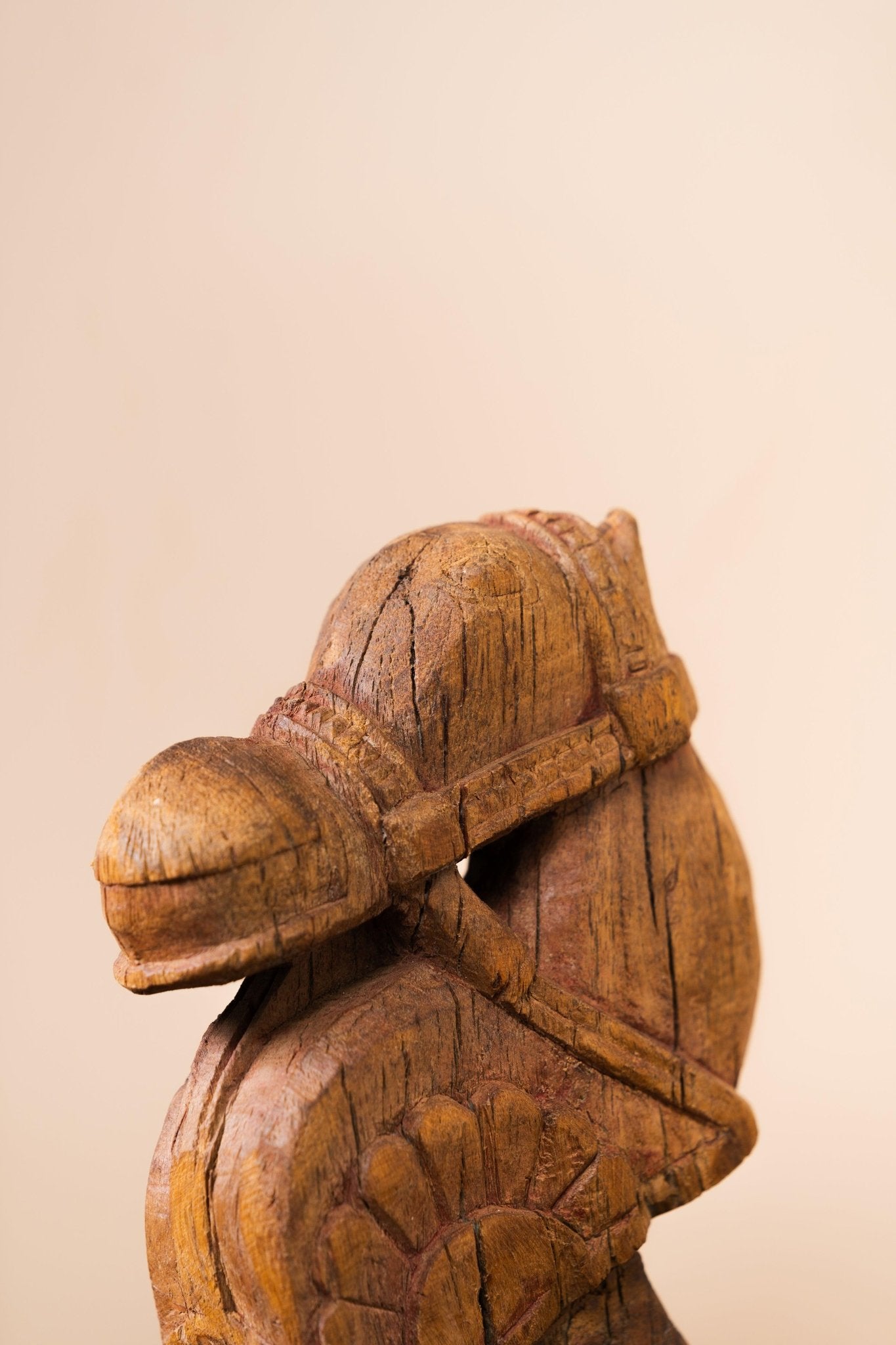 Wooden Horse on Iron Stand - Design 1 - TesuWooden Horse