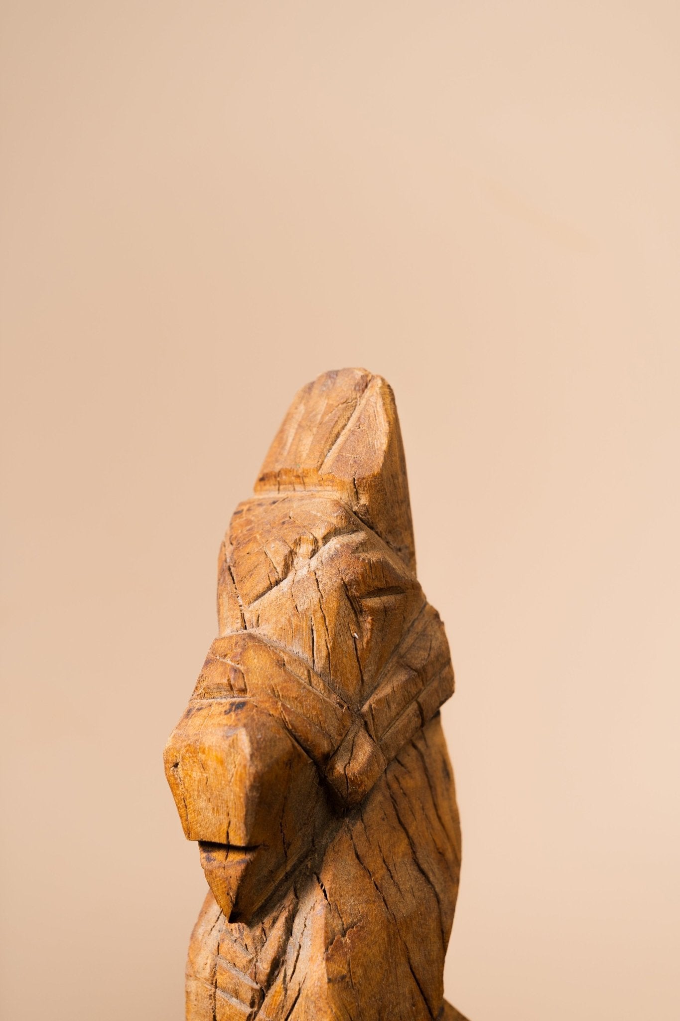 Wooden Horse on Iron Stand - Design 5 - TesuWooden Horse