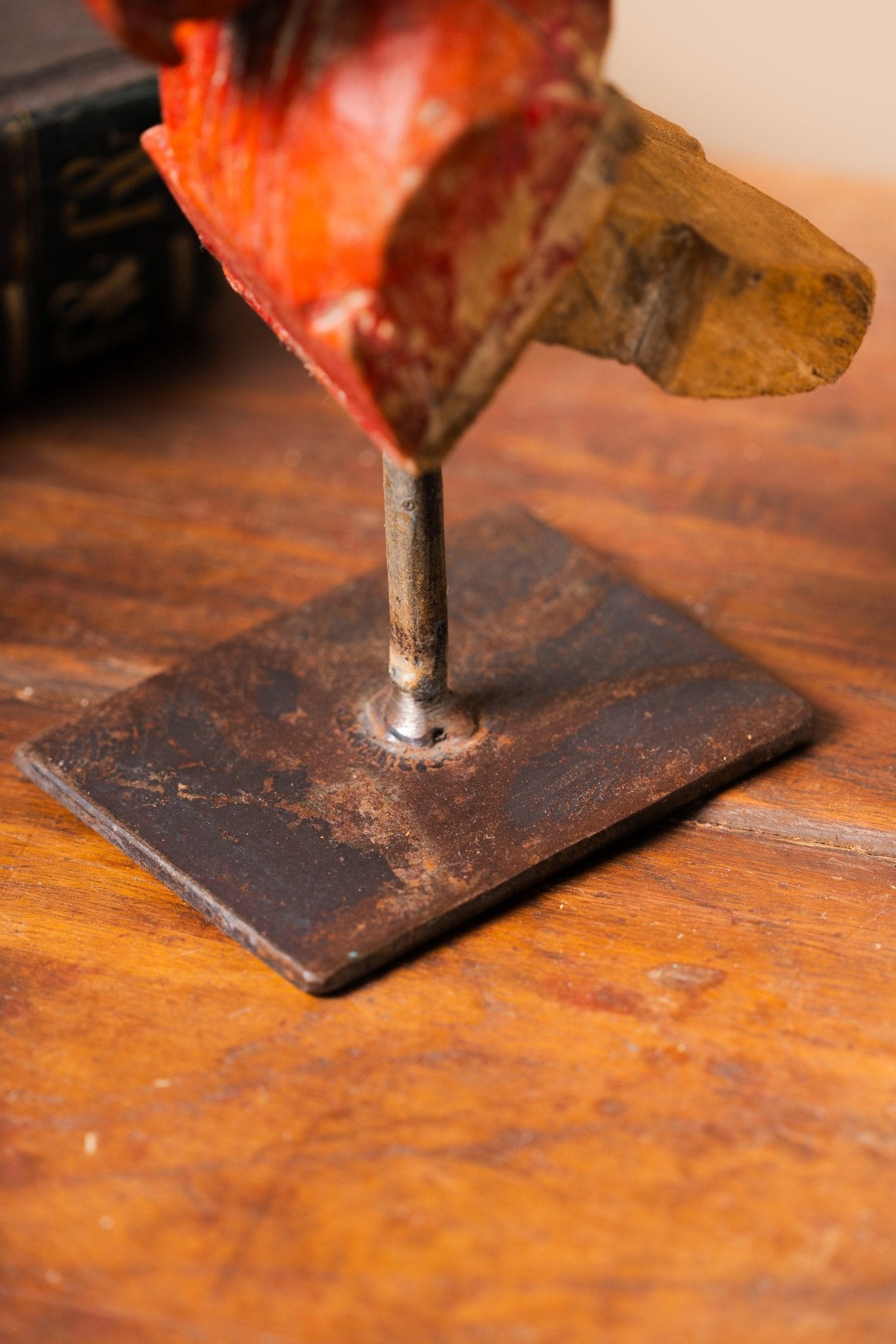 Wooden Horse on Iron Stand - Design 6 - TesuWooden Horse