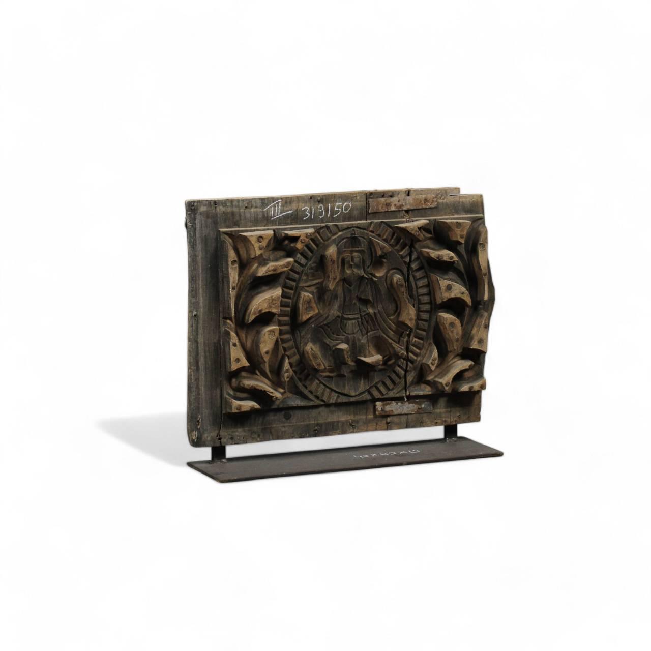Wooden Panel on Iron Stand - TesuWall Decor